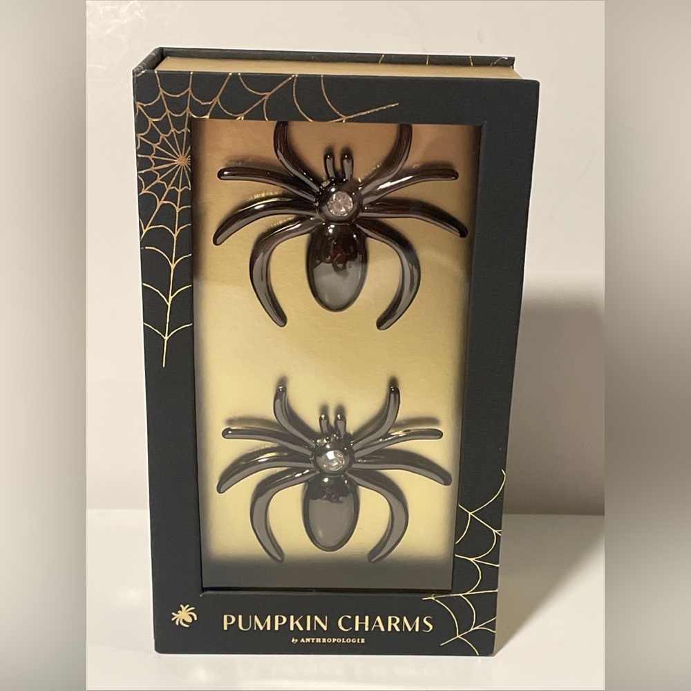 Anthropologie Halloween Black Spiders Pumpkin Pin Charms - New